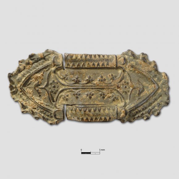 Buchbeschlag | Foto: Uwe Schroeder (© Landesamt für Archäologie Sachsen) Buchbeschlag - Buchbeschlag oder Zierbeschlag